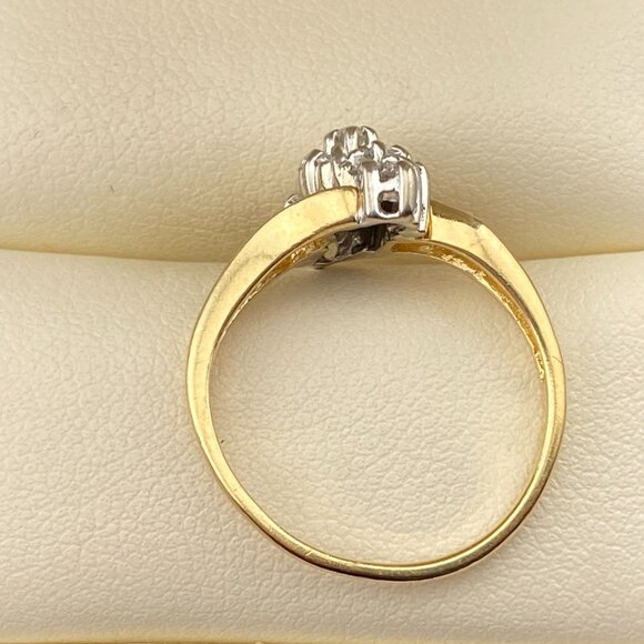 Vtg. Feature Ring Co. Designer 14K Yellow Gold 13 Diamond 0.21 Ct Bypass Sz.6 - Picture 3 of 16
